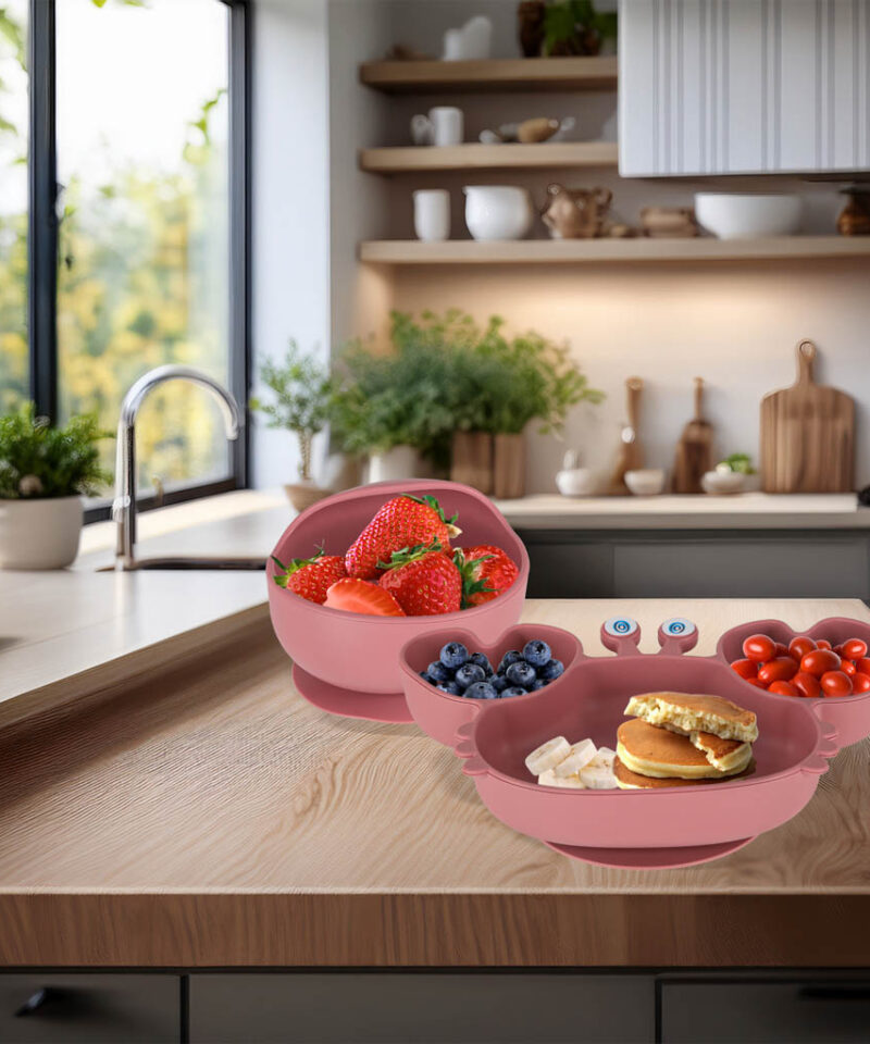 Komplektis taldrik, kauss ja joogitops