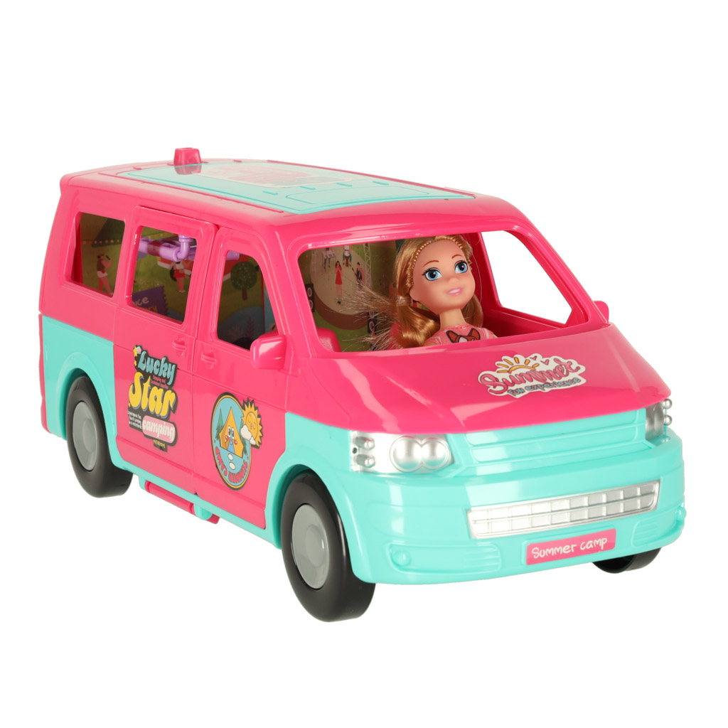 Lahtikäiv matkaauto avatud uste ja katusega