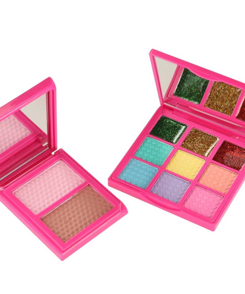 Lastele mõeldud meigikomplekt muinasjutuliste motiividega