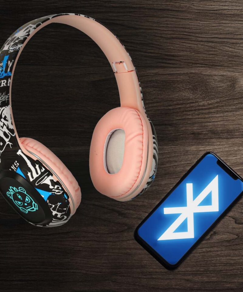 Roosad kõrvaklapid suurepärase helikvaliteediga