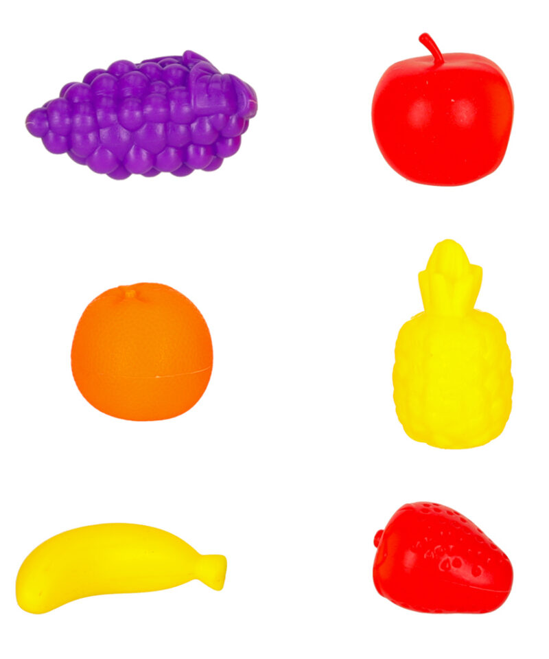 Piknikukorv koos puuviljade ja jookidega