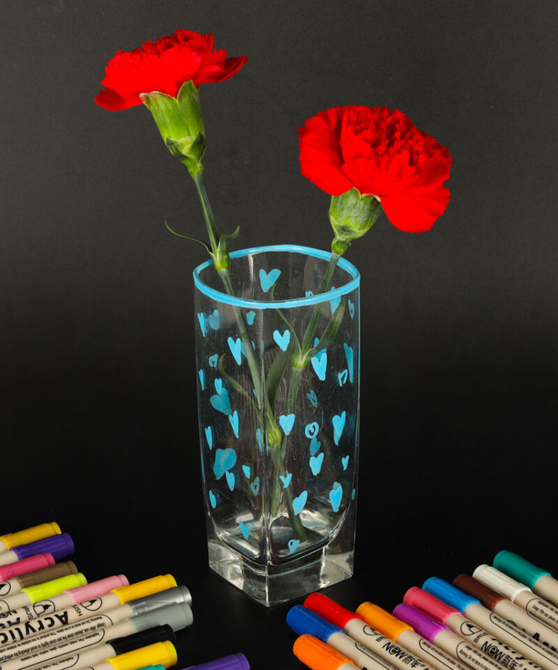 Akrüülmarkerid intensiivsete värvidega