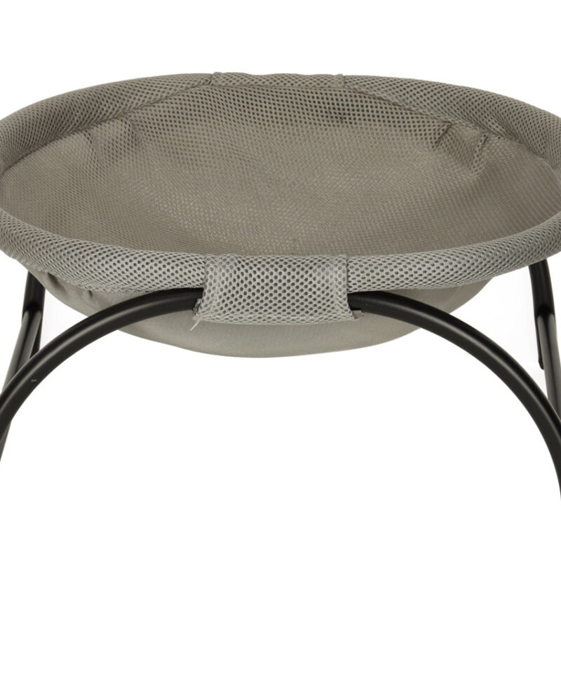 Mugav ja hingav kassi võrkkiik