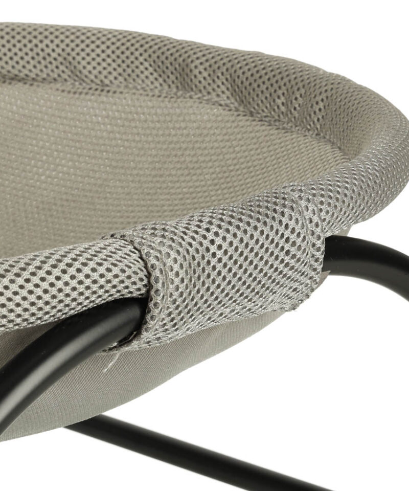 Turvaline ja stabiilne kassi võrkkiik