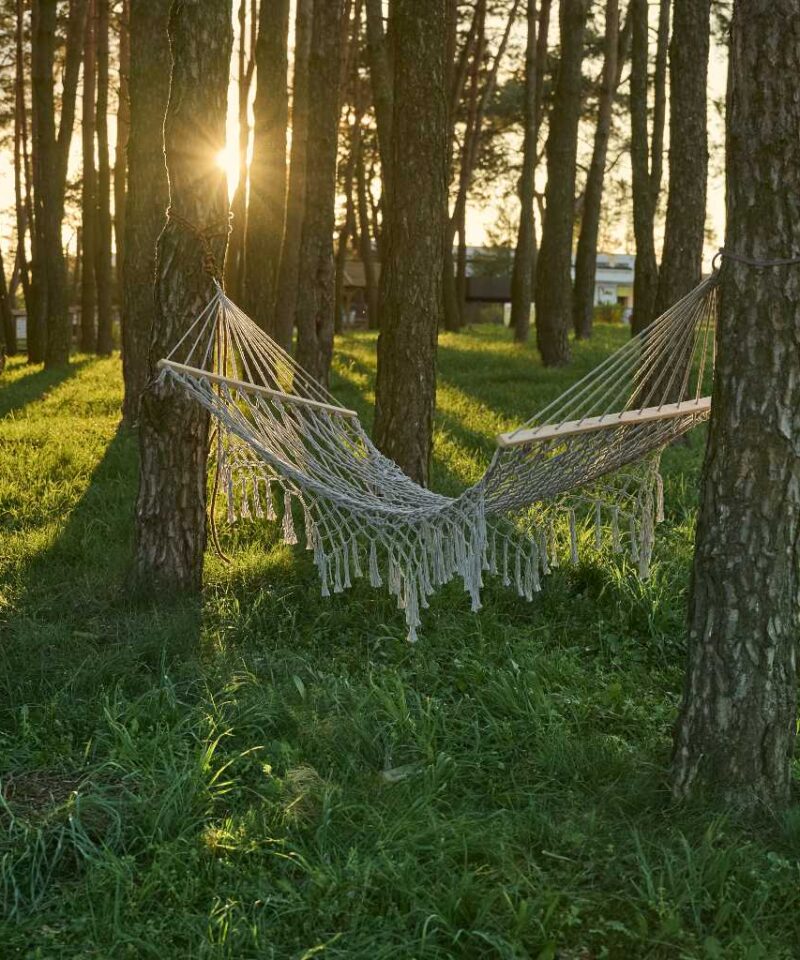 Mugav boho võrkkiik aeda