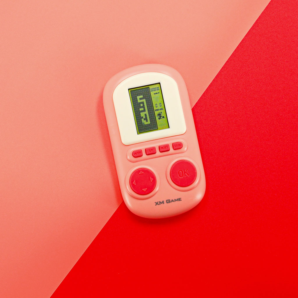 Mängukonsool mitmekesise mänguvalikuga