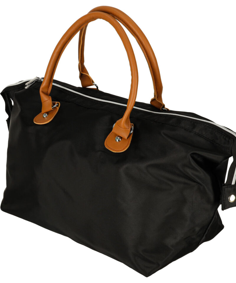 Must kott reisideks ja jõusaaliks