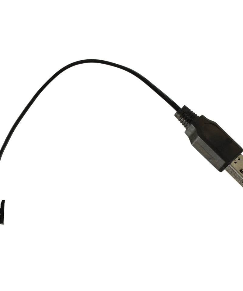 Punane auto sõidab õues