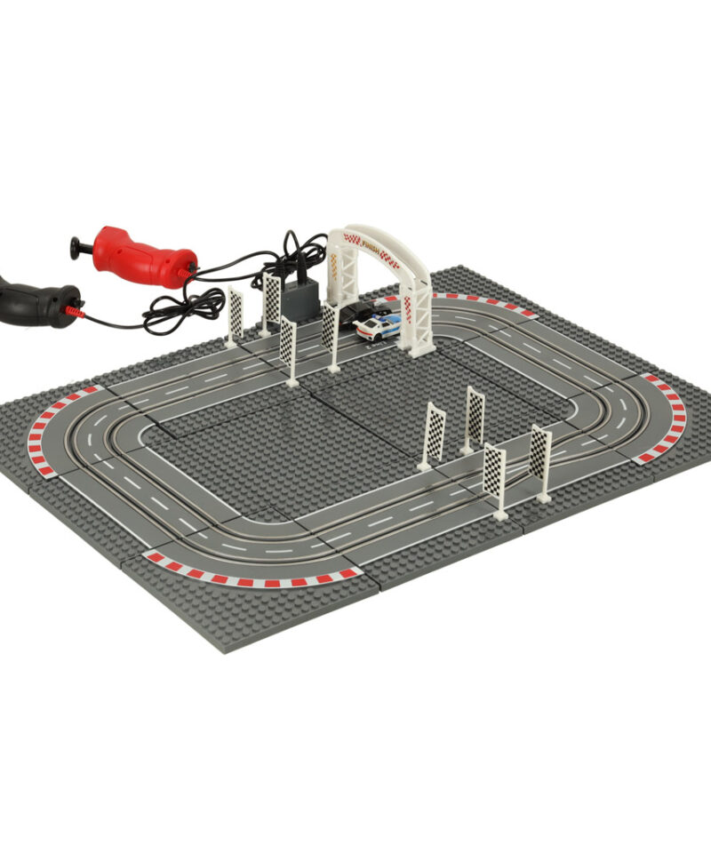 Kahe autoga võidusõidurada