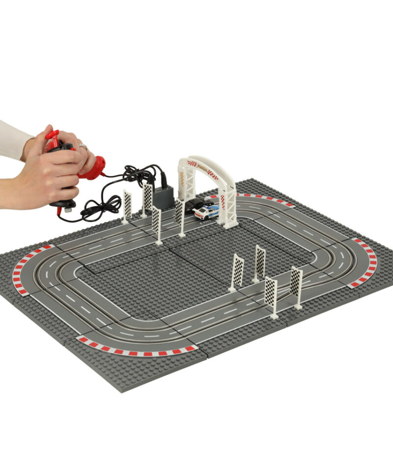 Võidusõidurada kaheksast rajatükist