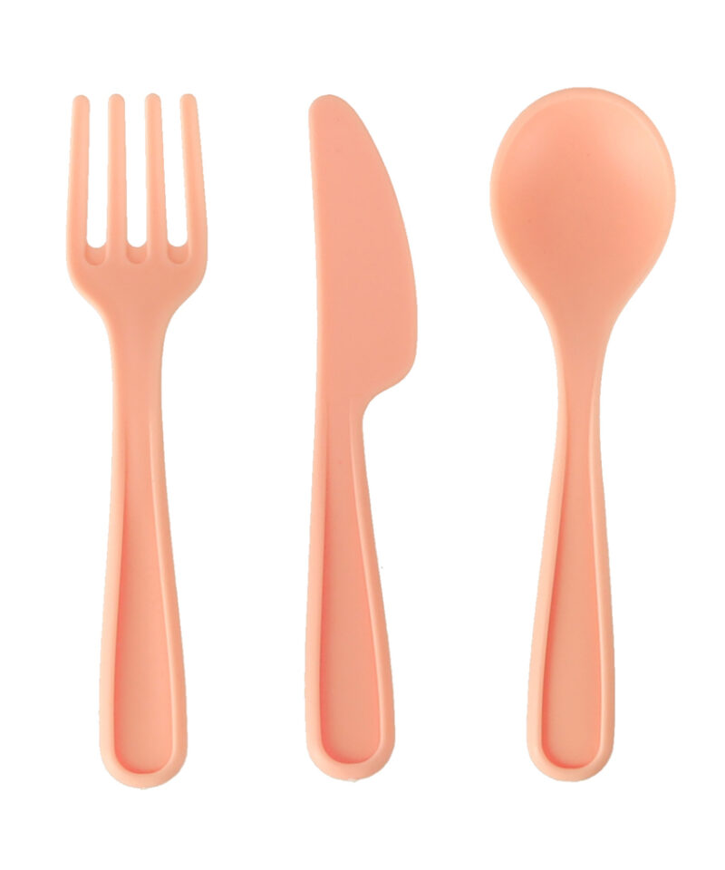 Realistlik veeringlusega köögivalamu