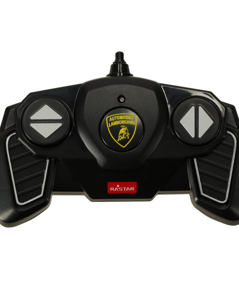 Kokkupandav auto detailne mudel