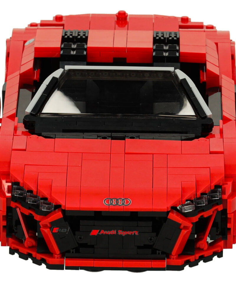 Realistlik sportauto mudel klotsidest