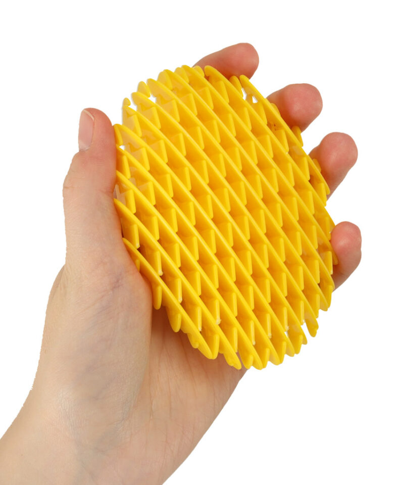 Sensoorne mänguasi käte stimulatsiooniks