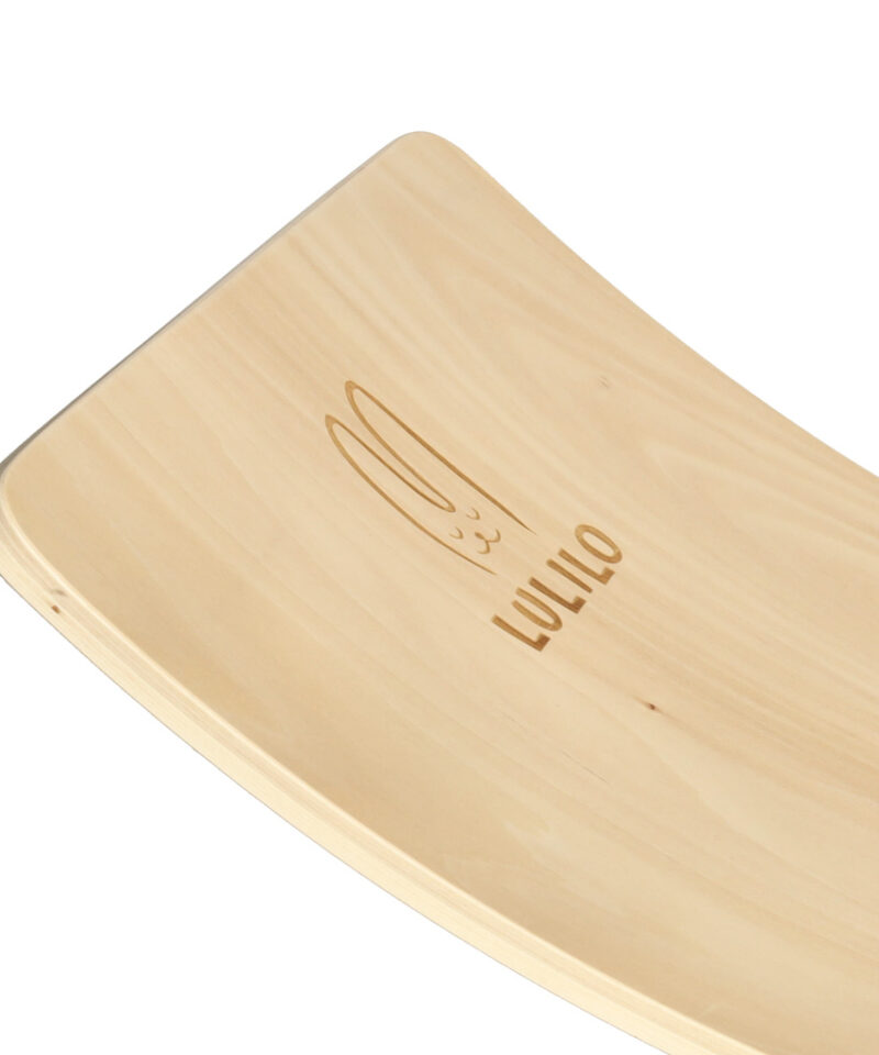 Hall vilt tasakaalulaual