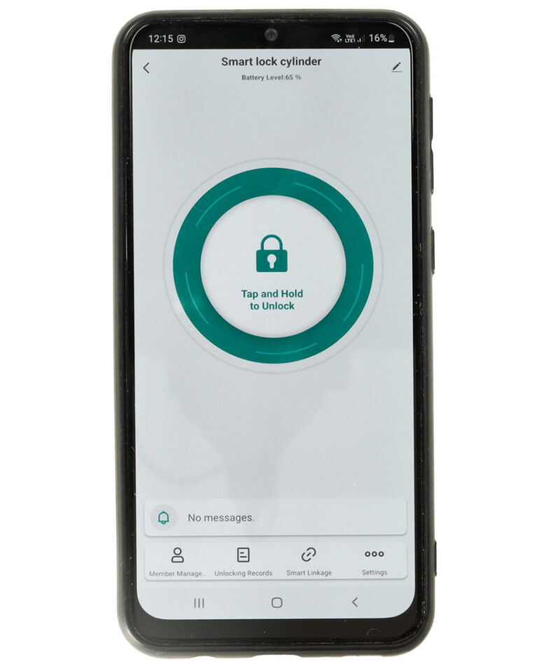 Patareitoitega nutikas ukse lukk