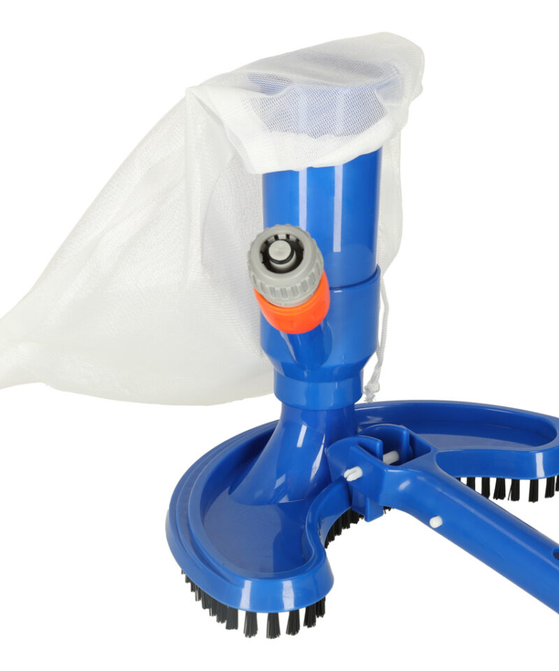 Tõhus puhastus igas basseini nurgas