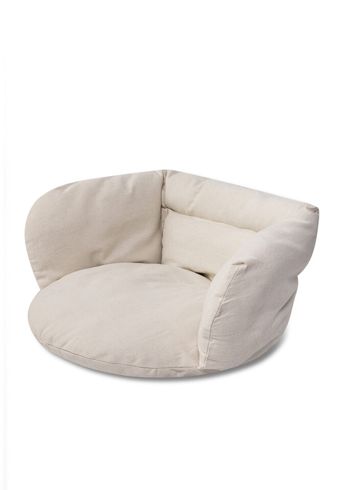 Ecru värvi aiakiigepadi