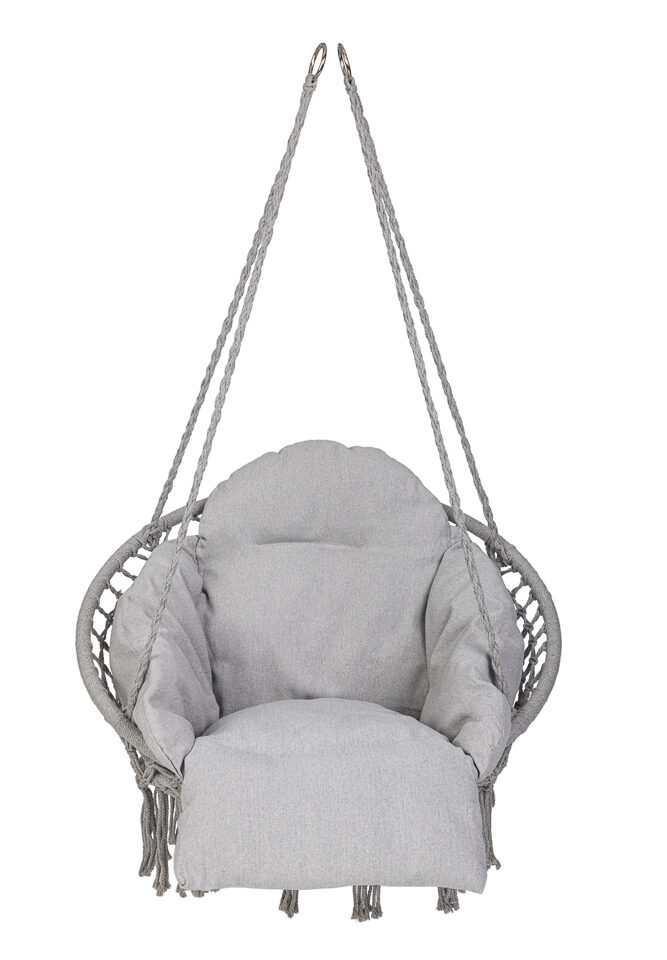 Aia kiik pesaga terrassil