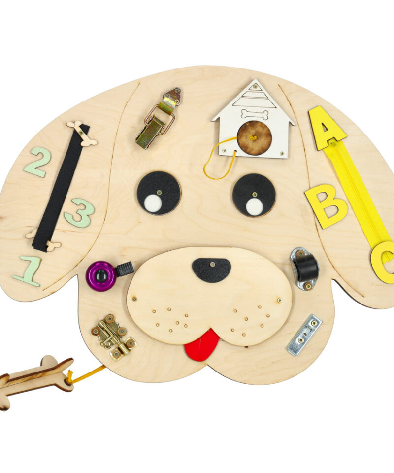 Puidust manipuleerimistahvel koera kujul