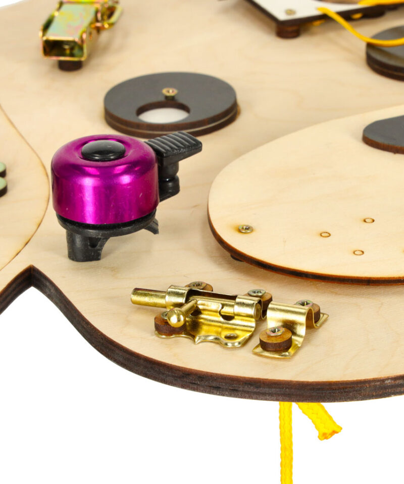 Loovust stimuleeriv puidust tahvel