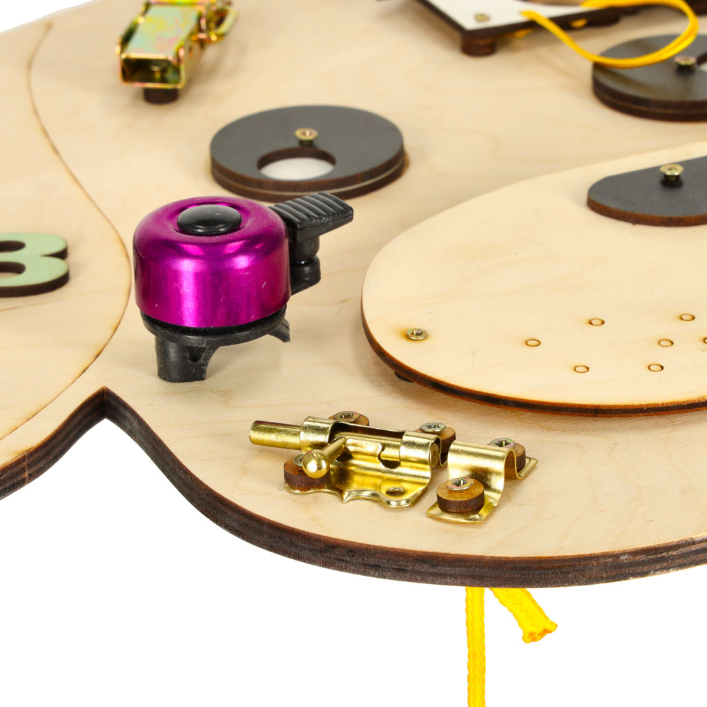 Loovust stimuleeriv puidust tahvel