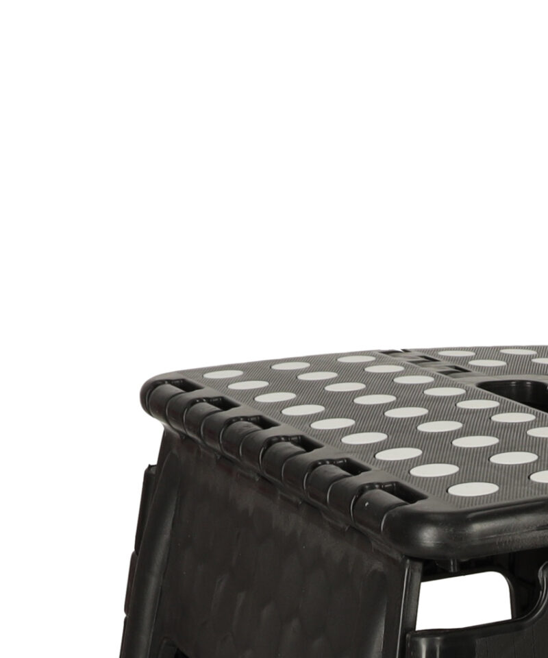 Praktiline kokkupandav taburet igapäevaseks kasutamiseks