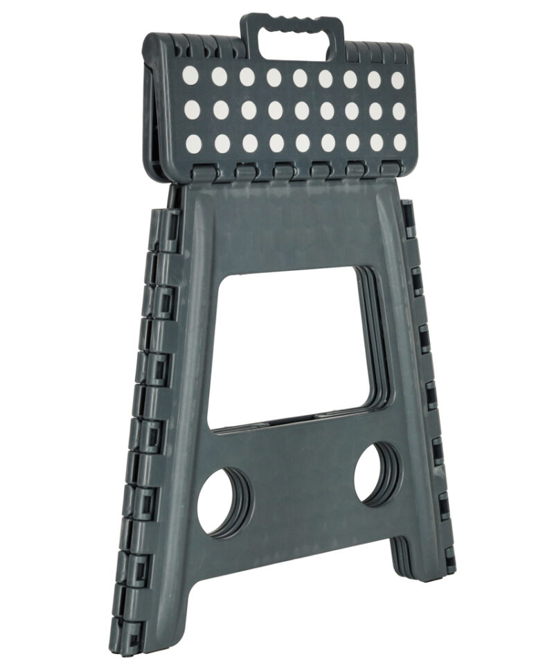 Kompaktne taburet lihtsaks hoiustamiseks