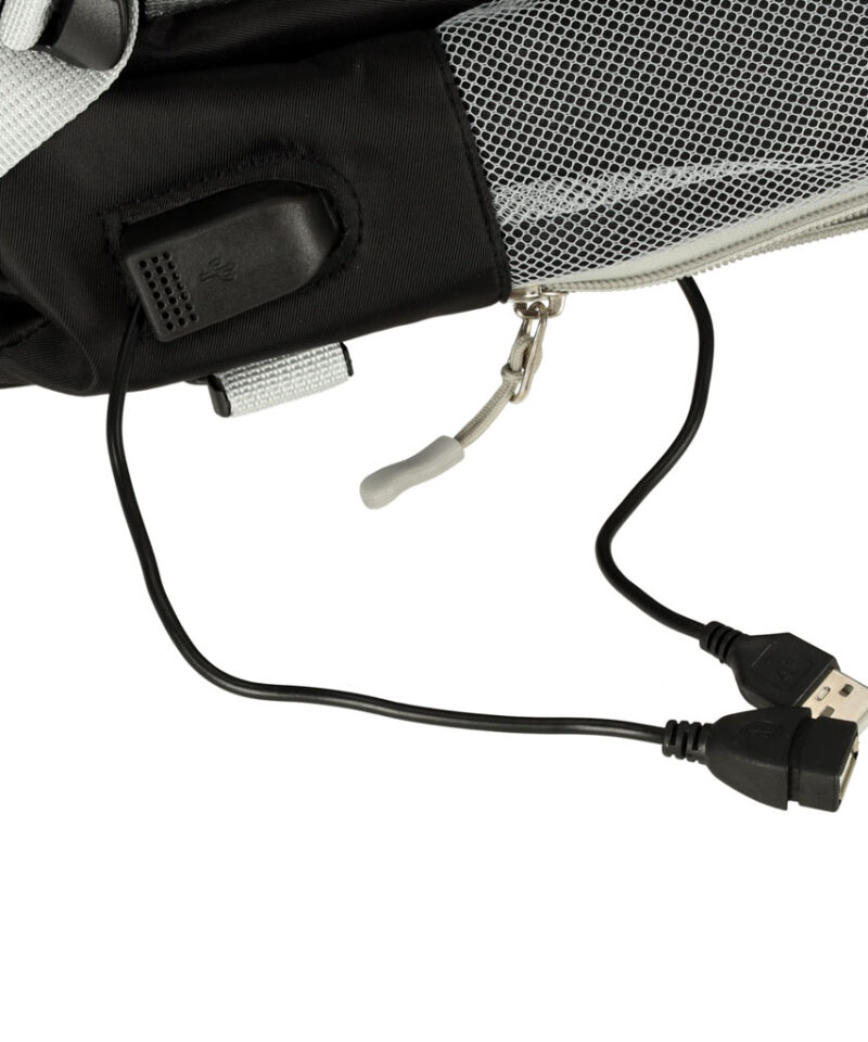 Reguleeritavad rihmad ja USB-port