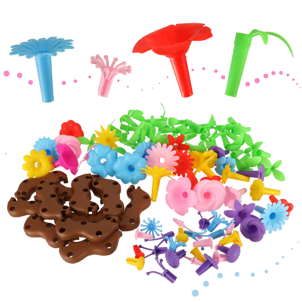 Lapsed loovad lilleaeda klotsidega