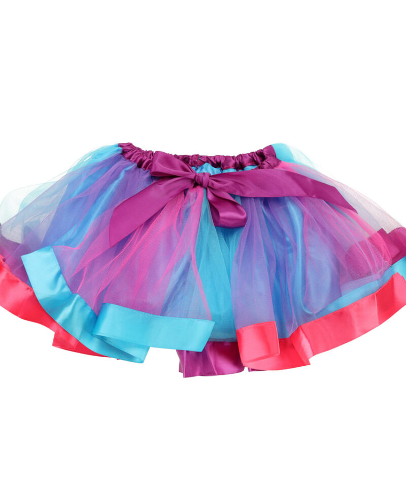 Lapsed kuninganna ja printsessi kostüümis