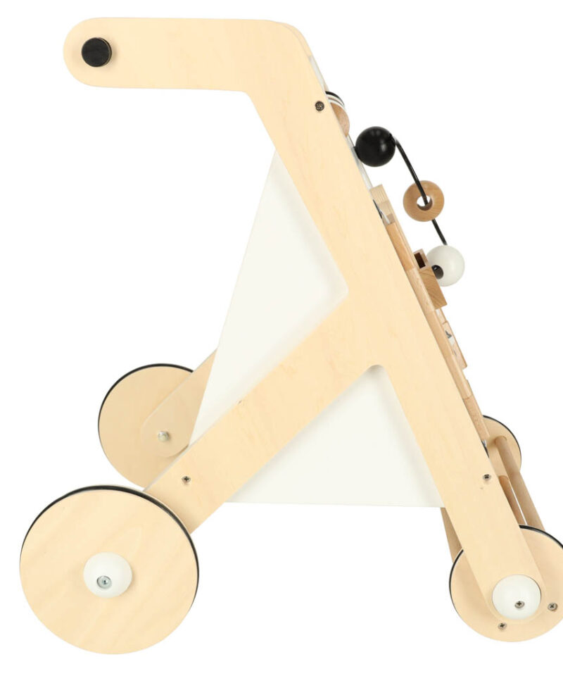 Puidust käru koos sorteerimisklotsidega