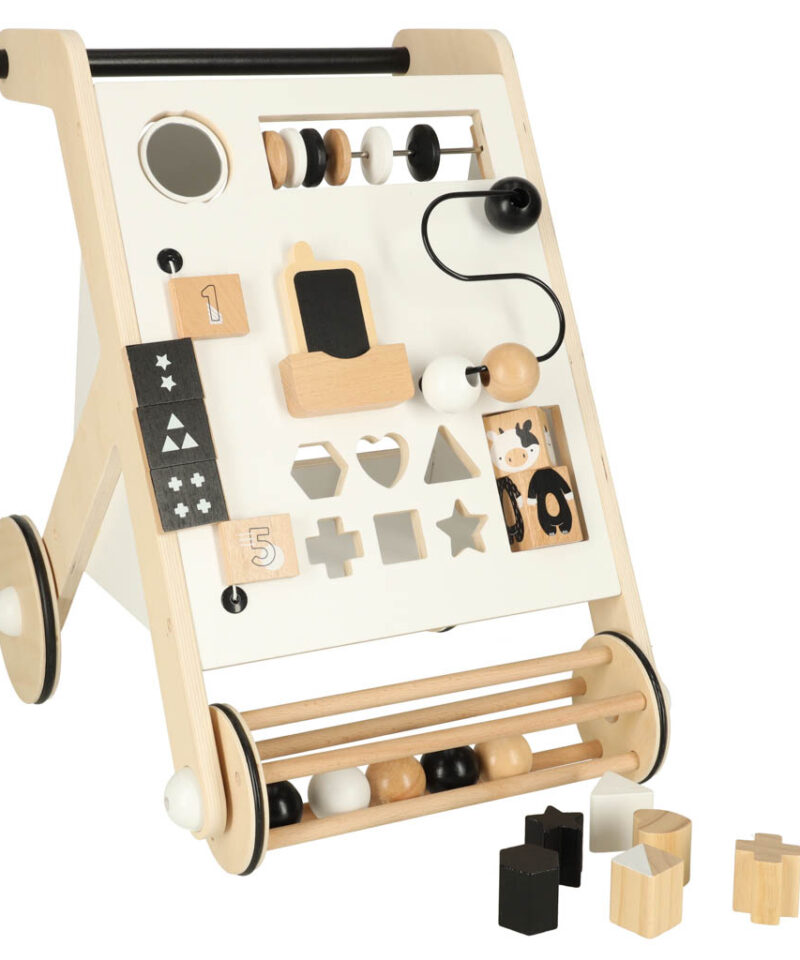 Puidust käru koos sorteerimisklotsidega