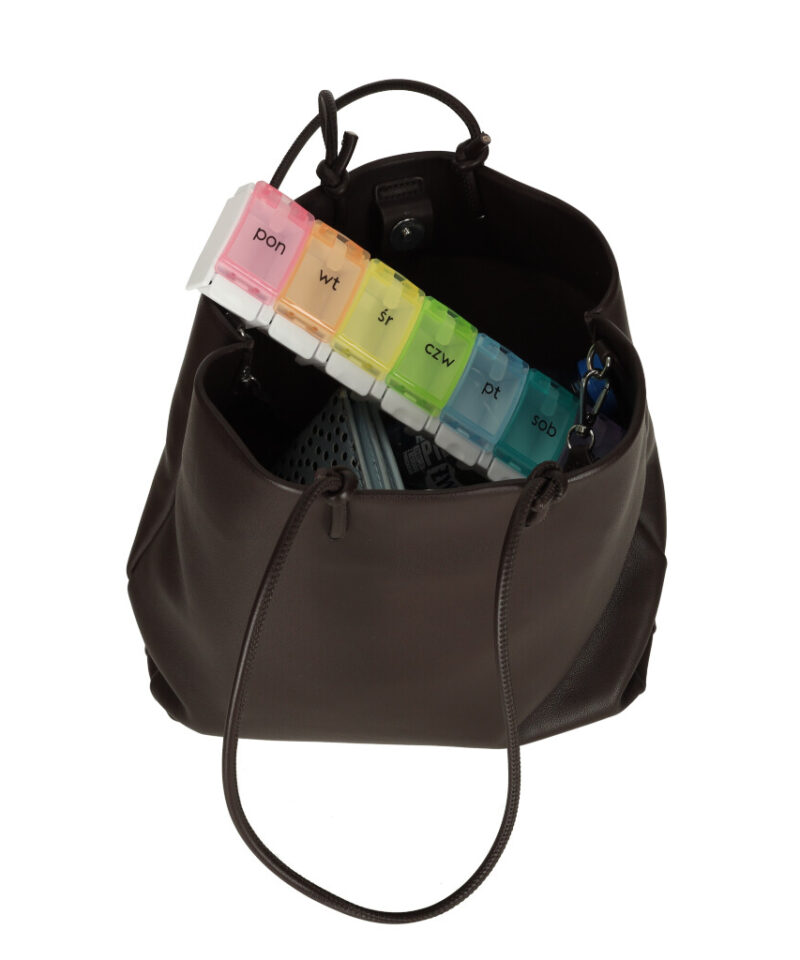 Nädalapäevadega märgistatud sahtlid