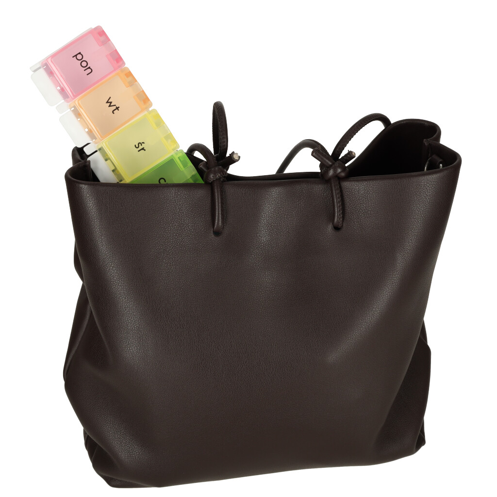 Nädalapäevadega märgistatud sahtlid