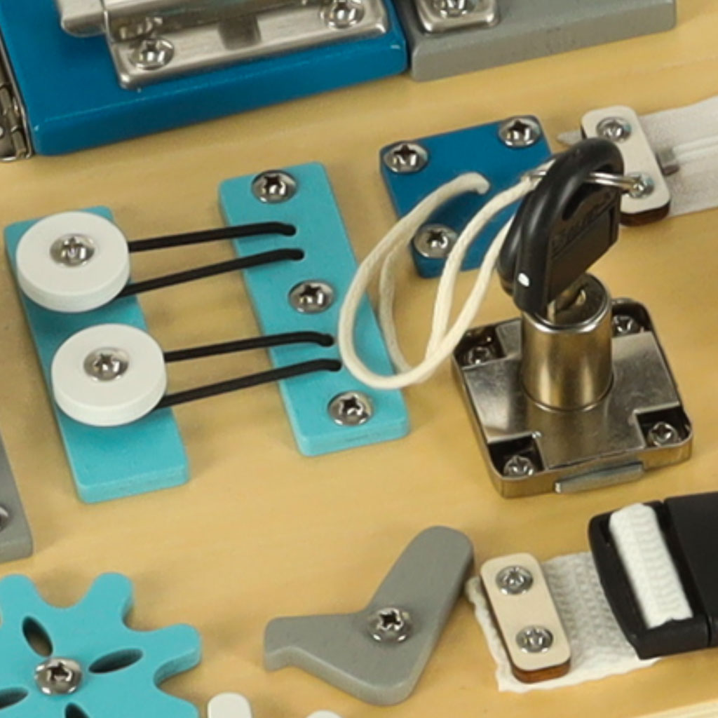 Laste tegevustahvel igapäevaesemetega