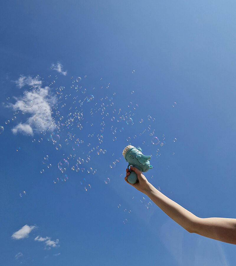 Vastupidav seebimullipüstol lastele