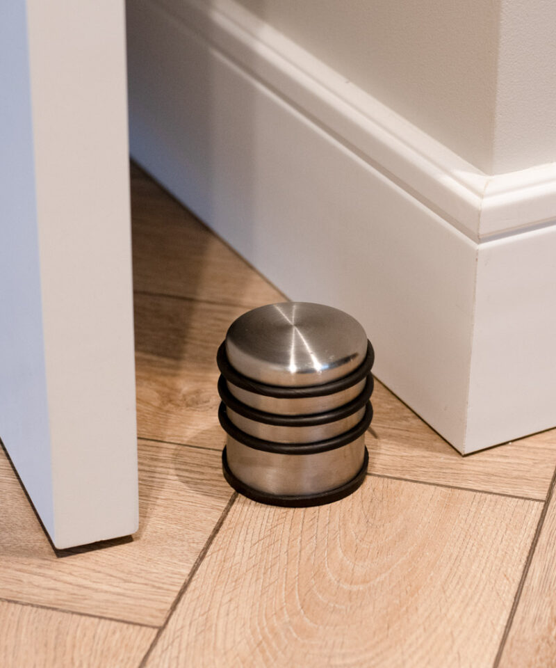 Lihtne paigaldus ilma kleepimiseta