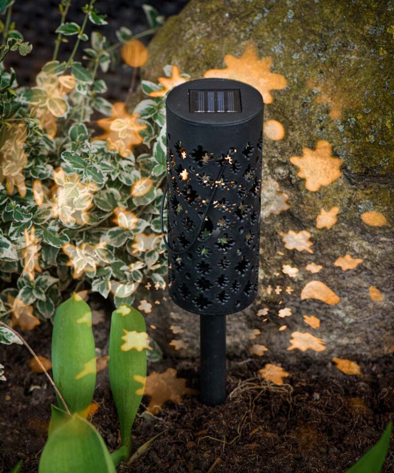 Unikaalse disainiga aiavalgustid