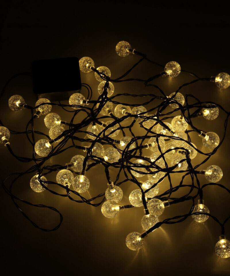 Veekindel LED valguskett välitingimustes