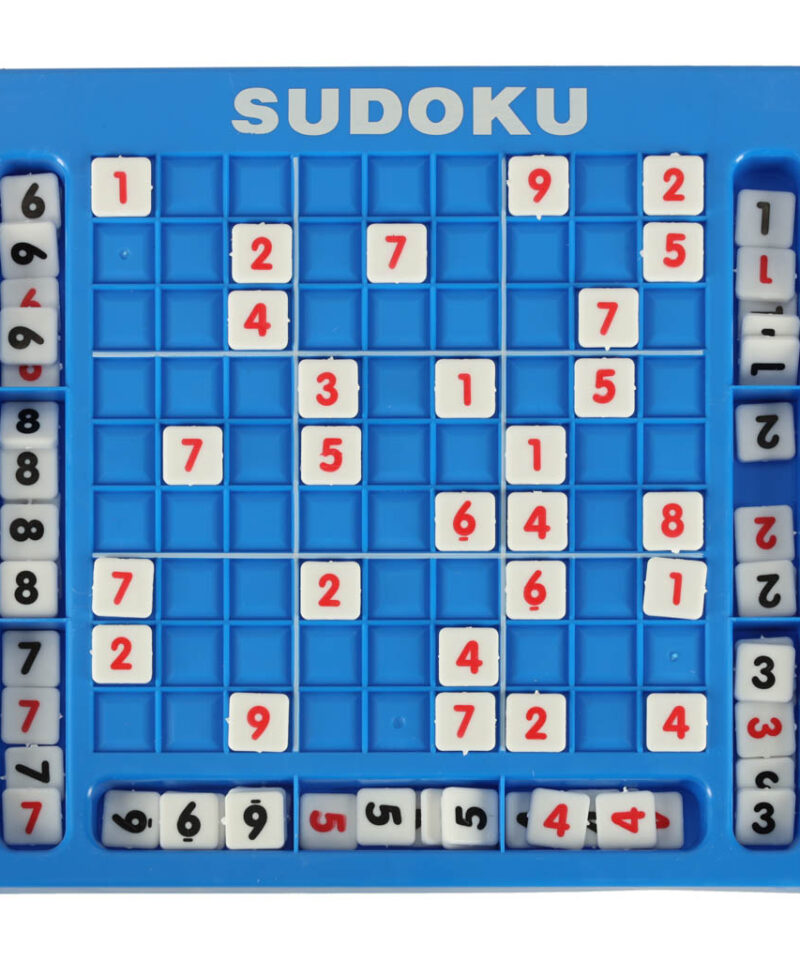 Sudoku mängulaud ja numbriklotsid