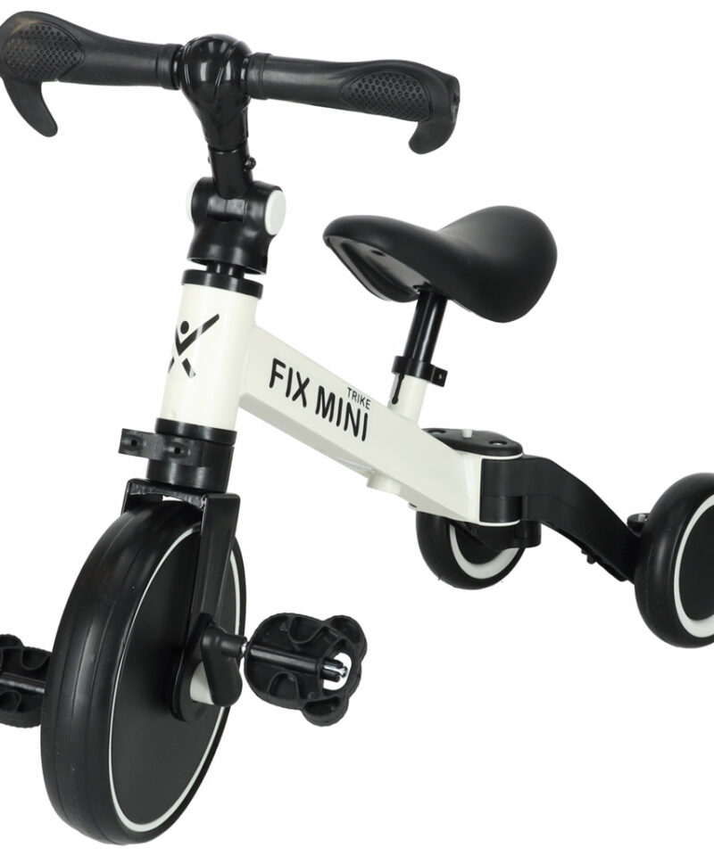 Jooksuratas, mis muutub pedaalidega kolmerattaliseks