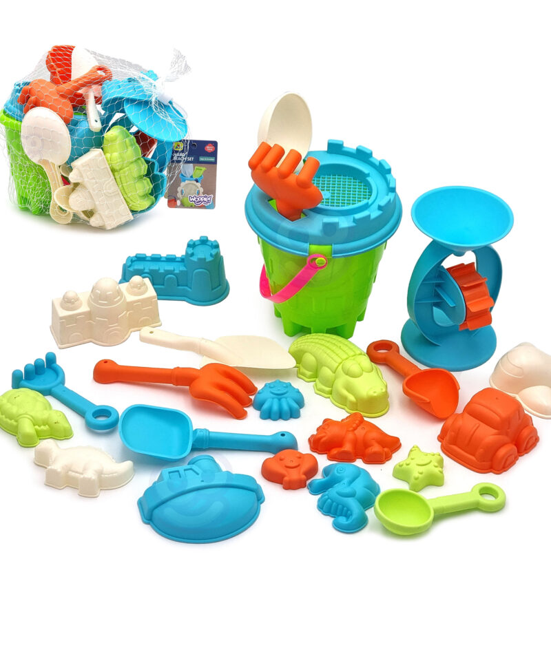 Pastelne liivakomplekt ämbriga rannas