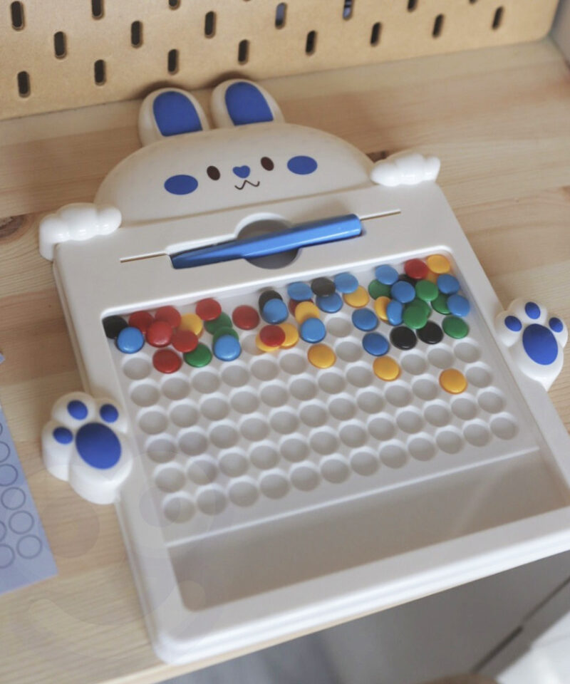 Laste loovust arendav joonistustahvel