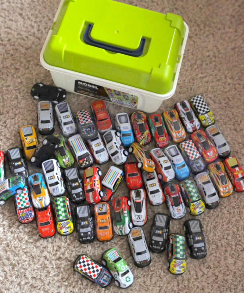 Värvikad ja vastupidavad mänguautod