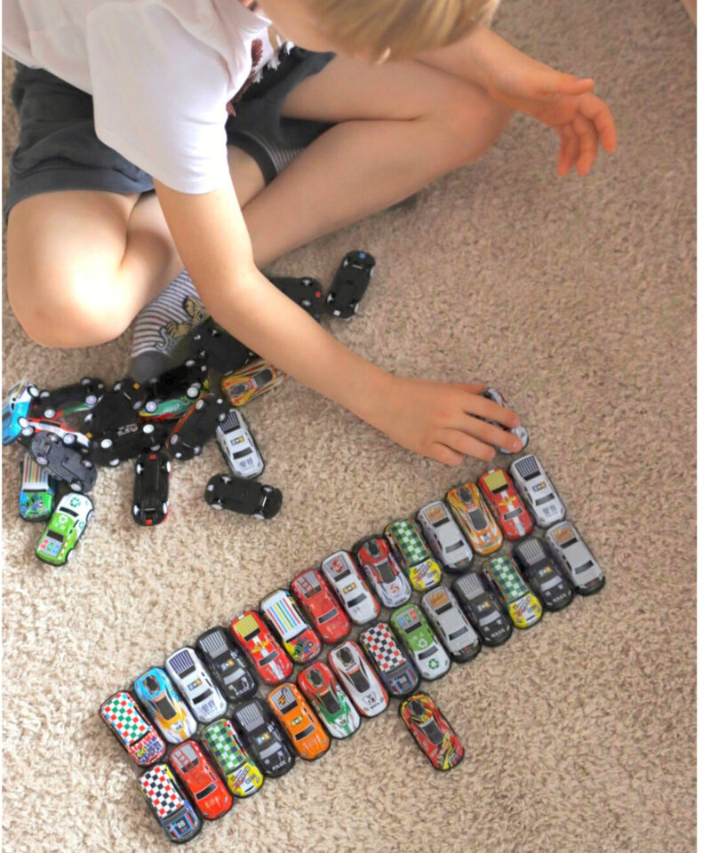 Lastele mõeldud autokomplekt