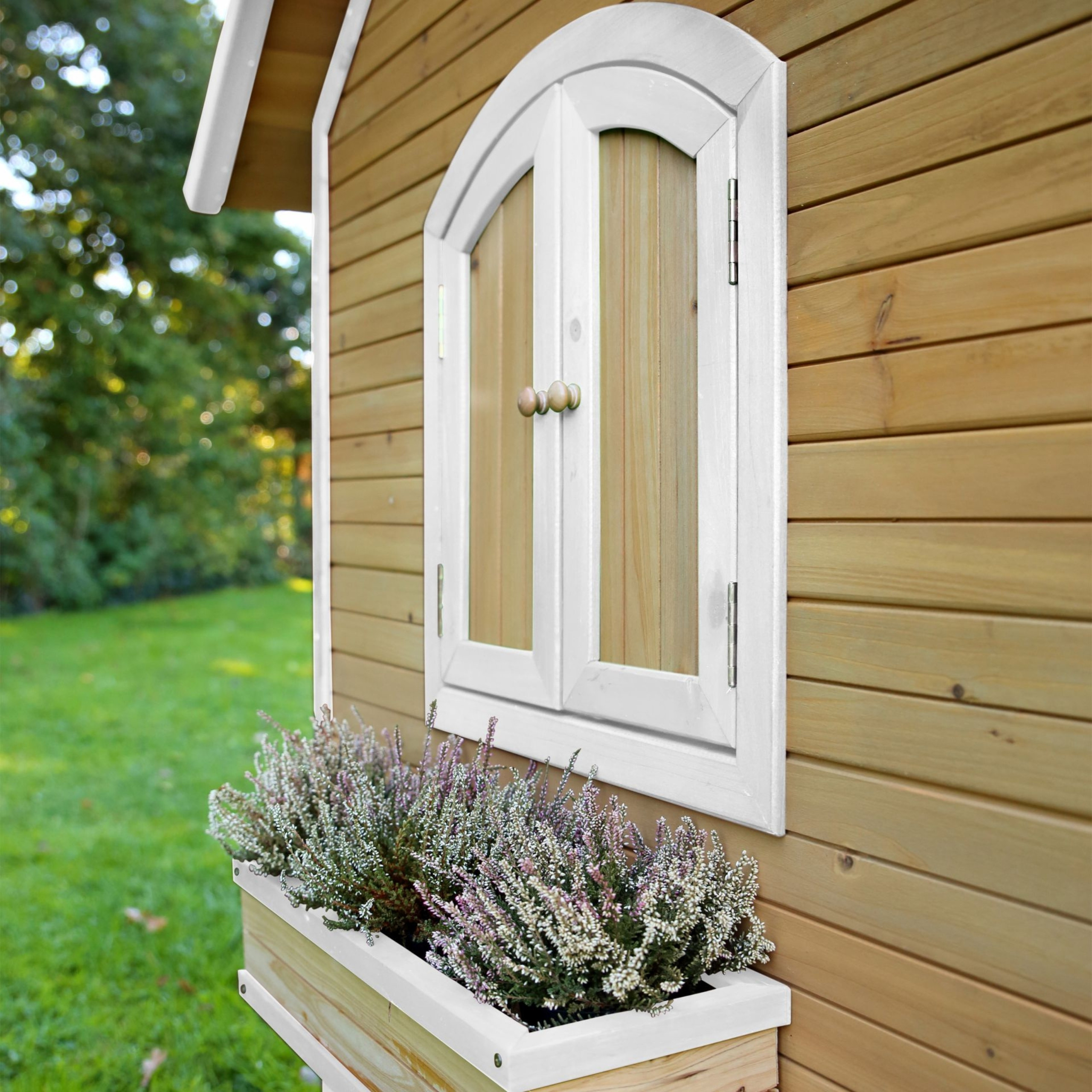 Kvaliteetne puidust mängumaja