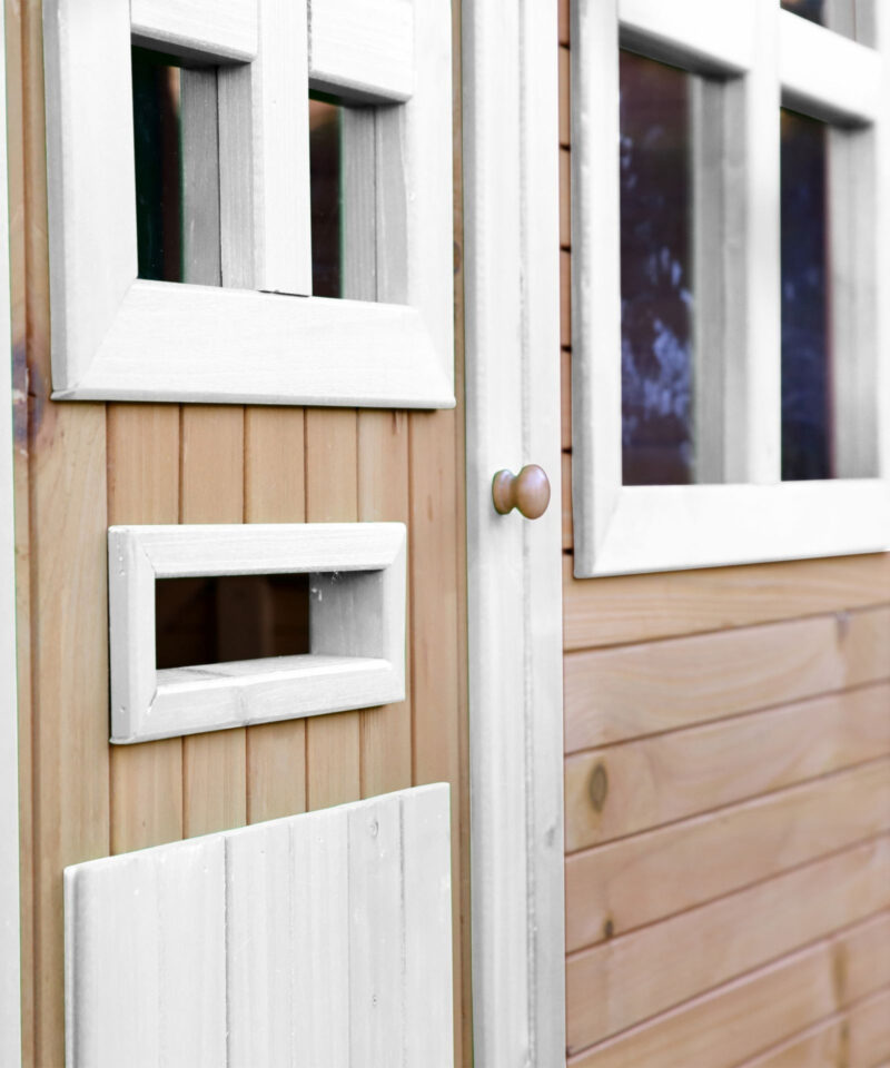 Kvaliteetne puidust mängumaja