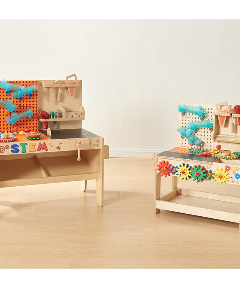 Magnettahvlitega hariduslik töölaud