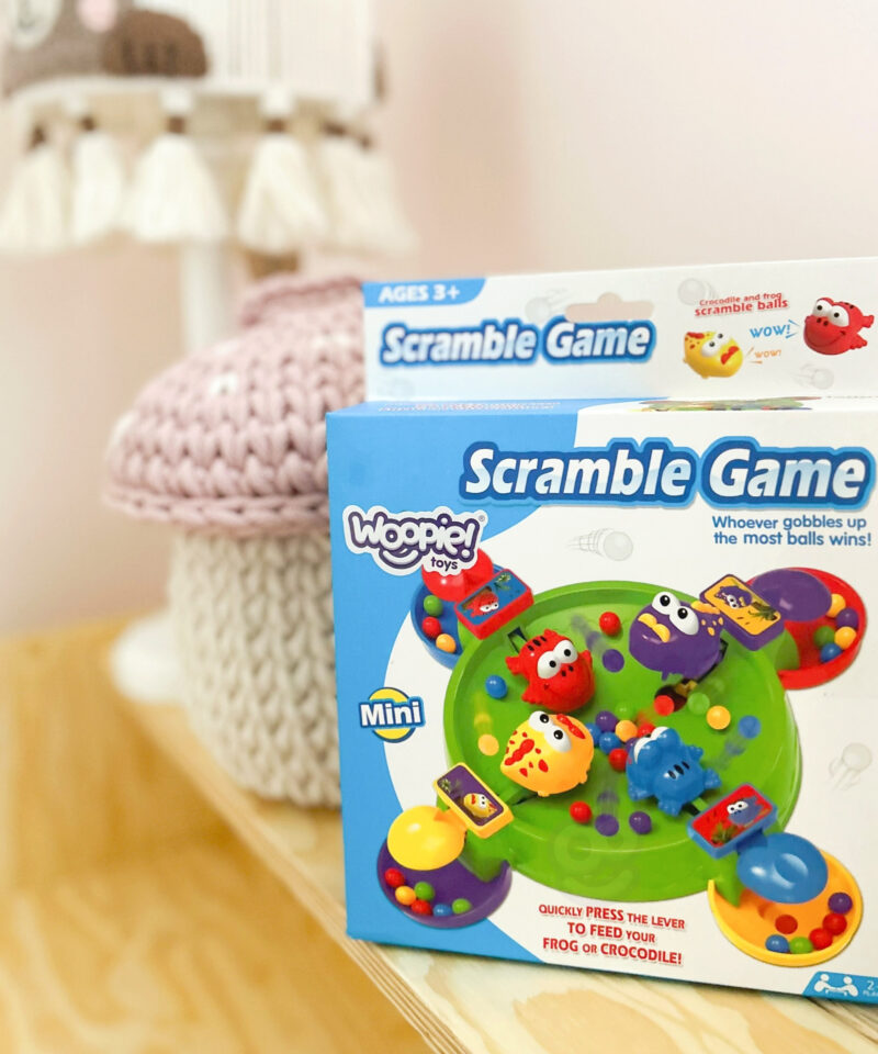 Rõõmsad lapsed mängimas